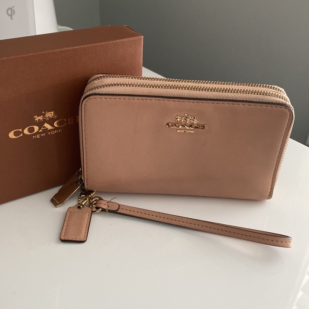 Coach wallet/wristlet